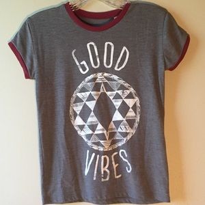 Mighty Fine Good Vibes Tee | Juniors XS |